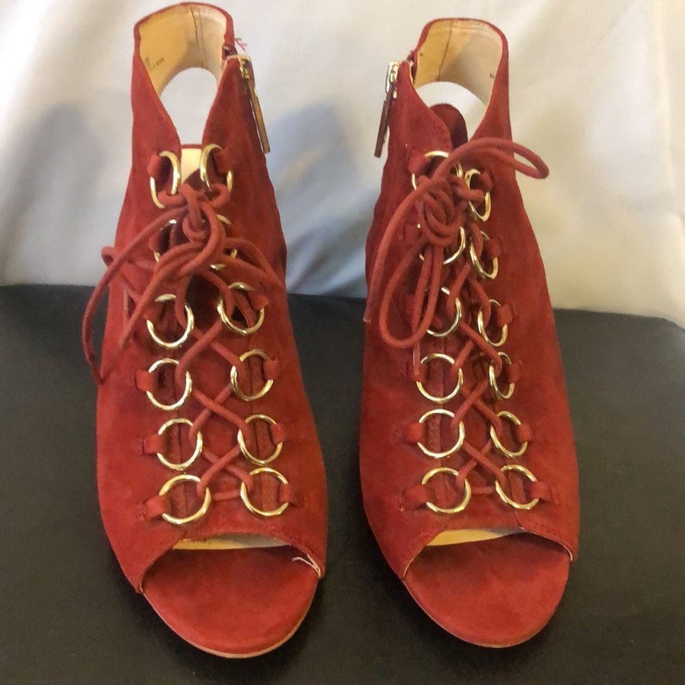 🔴 2 for $25 Nine West Block Heel Lace-up Leather Sandal size 8